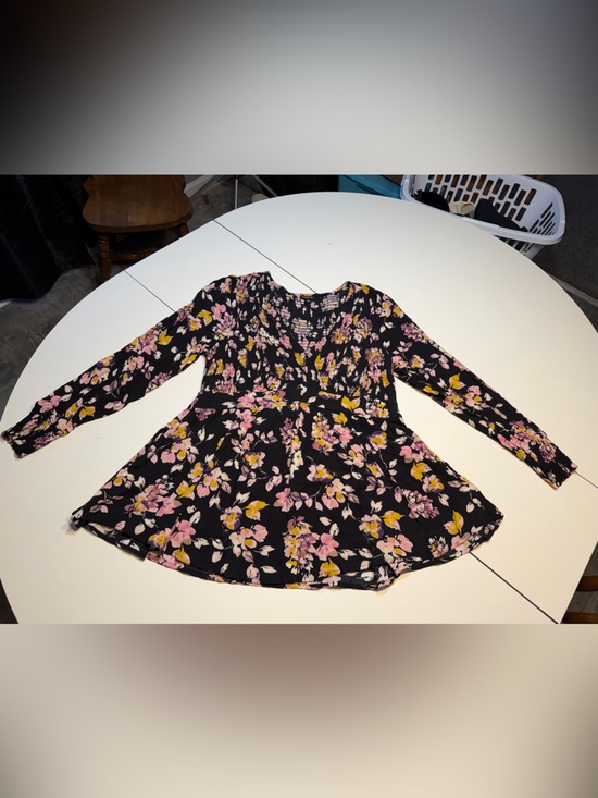 torrid Tops - Torrid babydoll size 0 long sleeve black floral pink orange